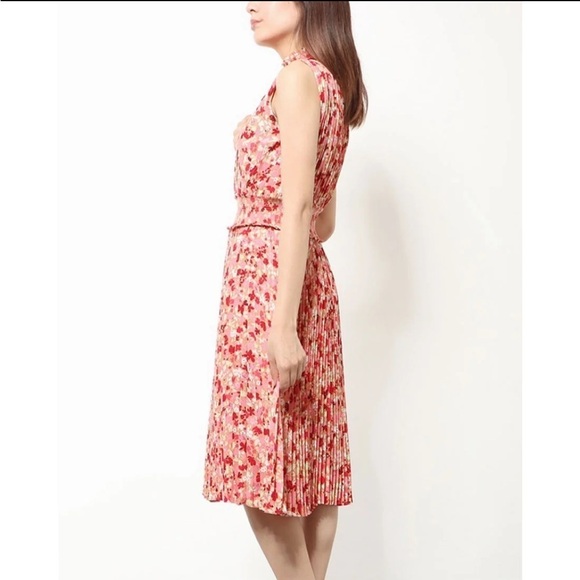Nanette Lepore Pleat Floral Smocked Midi Dress Size 12 - Picture 2 of 11